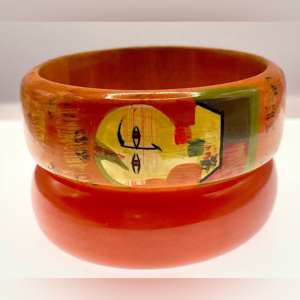 Vintage 70s Pair of Bangle Bracelets
Painted Wood Abstract and Orange Acrylic - Picture 8 of 8